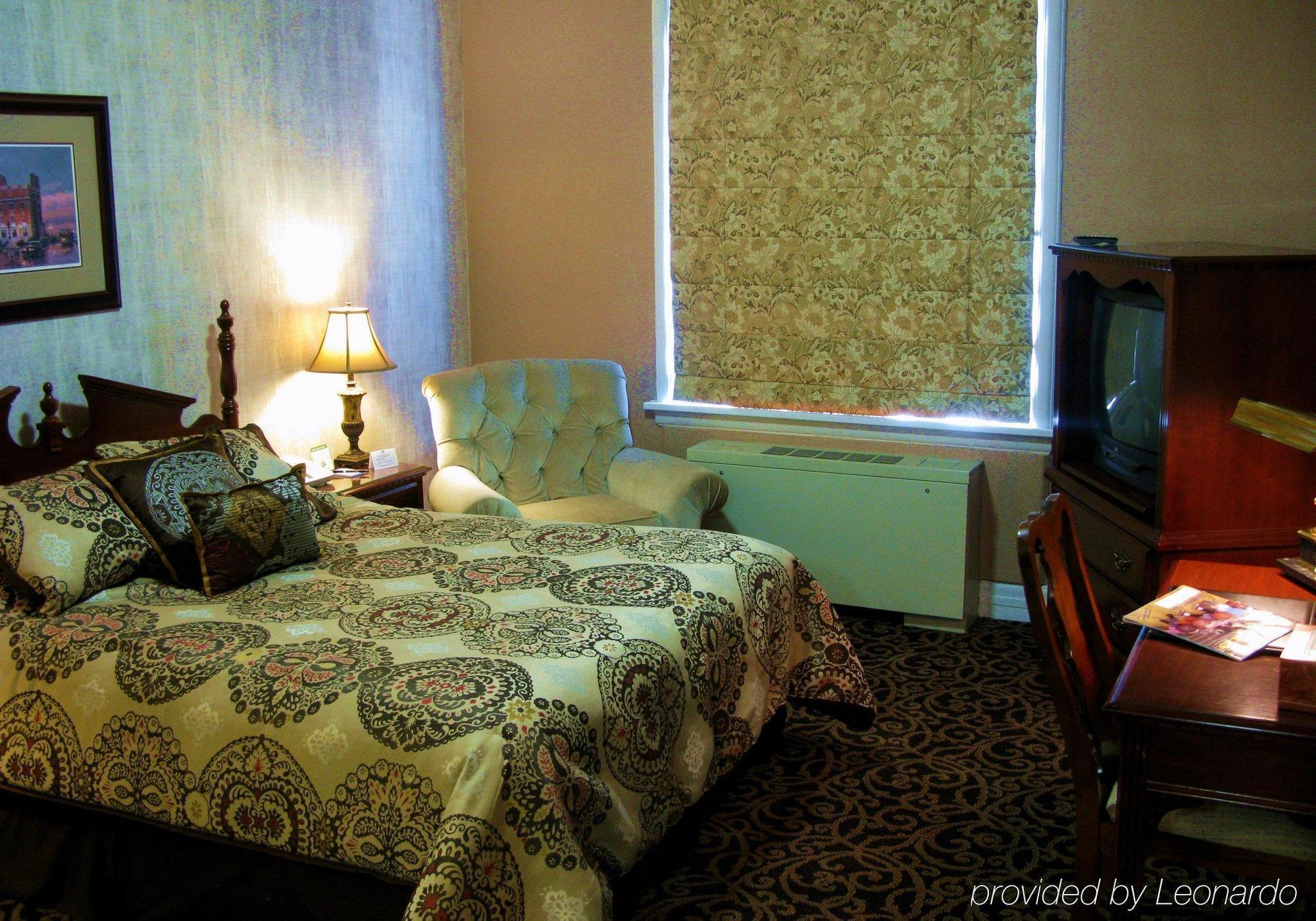 Club Hotel 3*